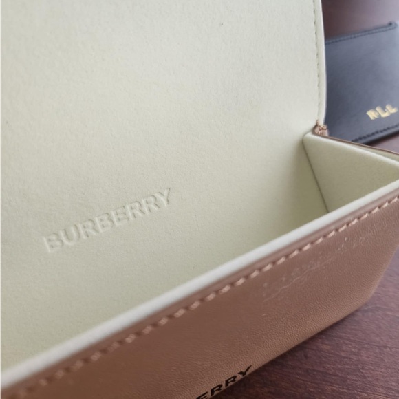 3-fer LV ☆ R•L•L ☆ BURBERRY - Picture 13 of 16
